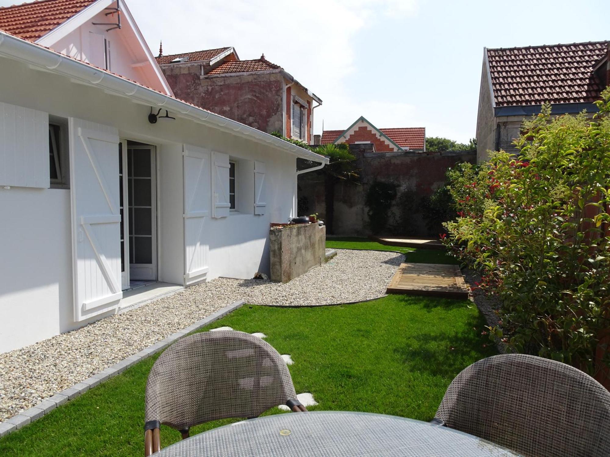 23 Hotel Soulac-sur-Mer Eksteriør billede